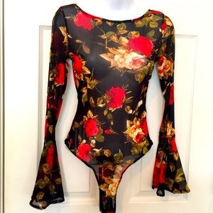 Valentines Rose 🥀Bodysuit NWOT